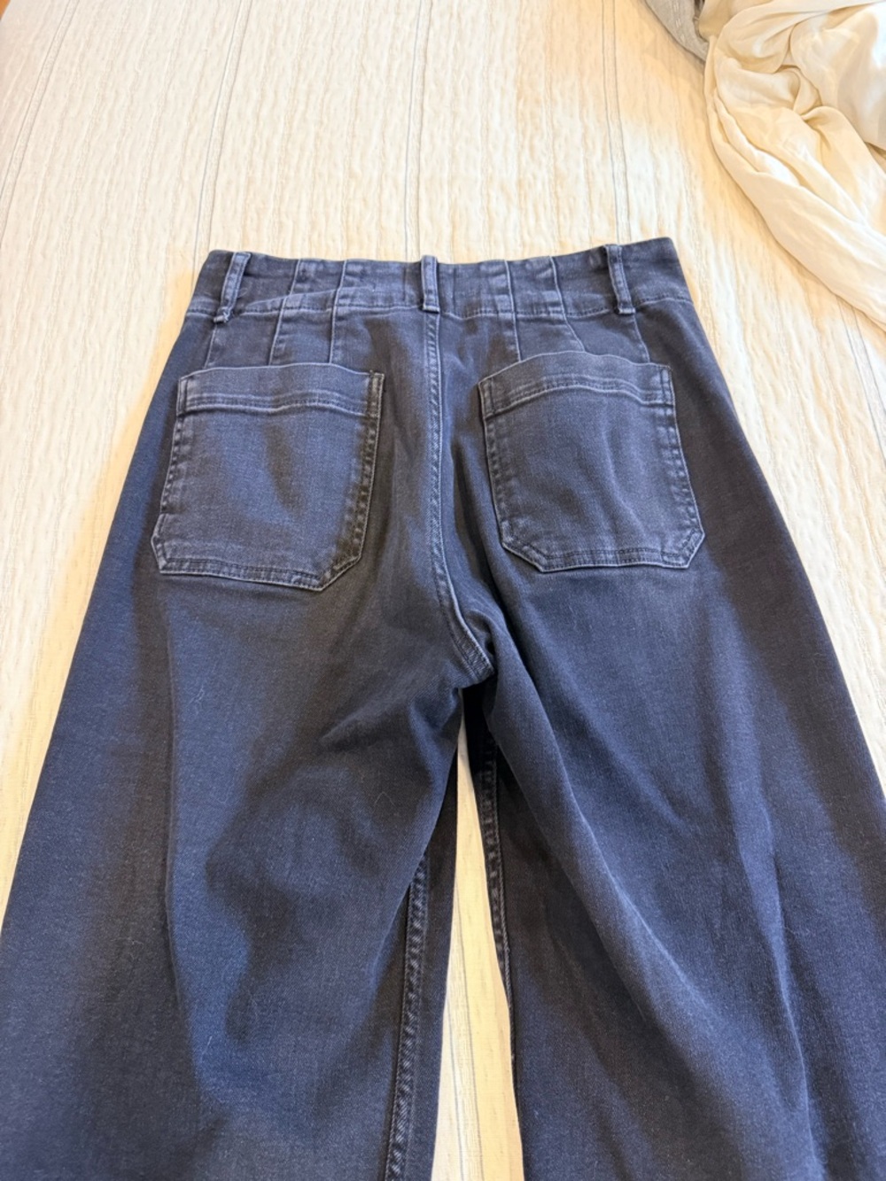 Maeve Colette Black High-Waist Cropped Denim Trousers - Picture 9 of 11